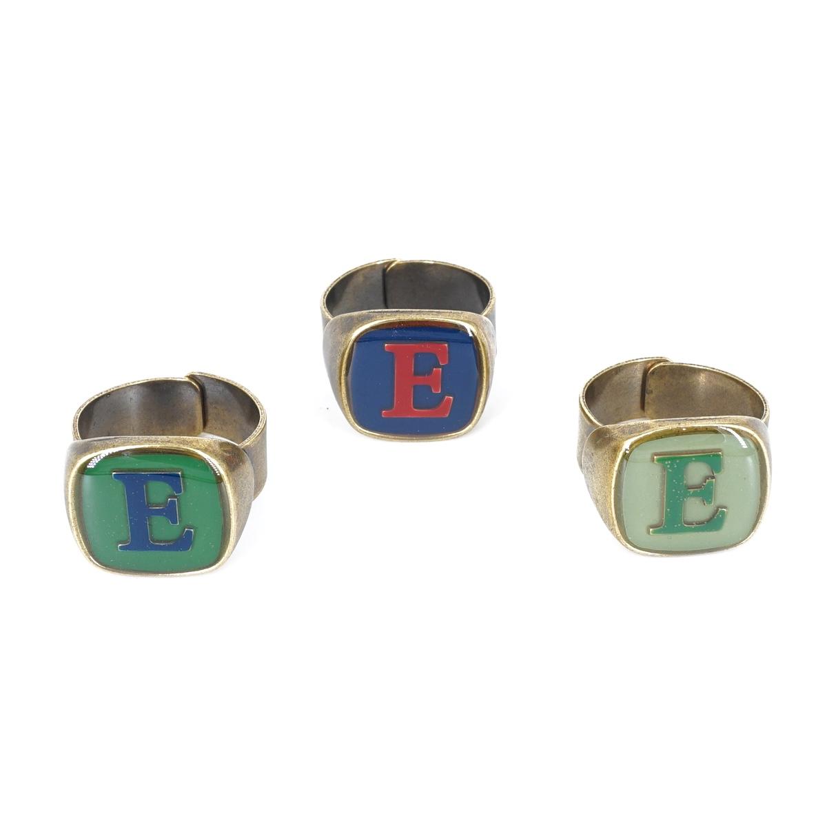 ANELLO LETTERA E VERDE BOSCO ANELLO LETTERA E VERDE BOSCO E BLU UNIQUE UNCONVENTIONAL DETAILS 