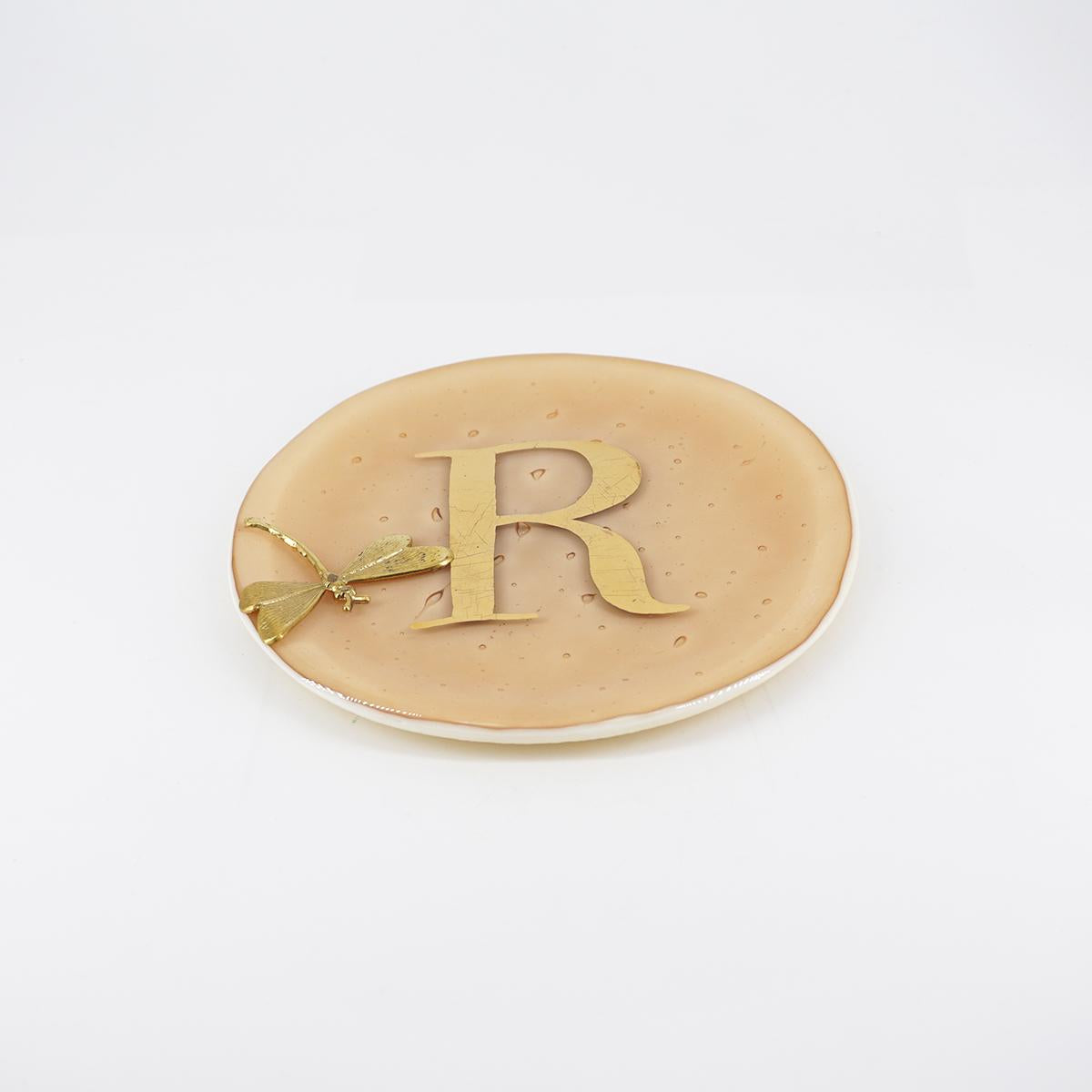 Piatto lettera e charm R CHAMPAGNE