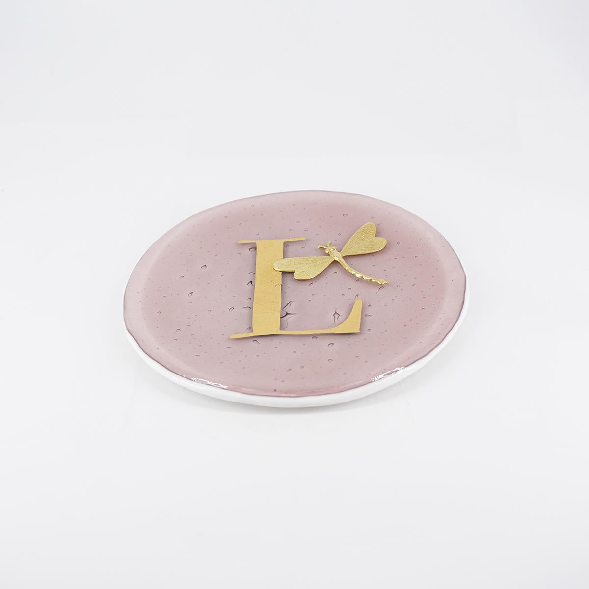 Piatto lettera e charm L ROSA