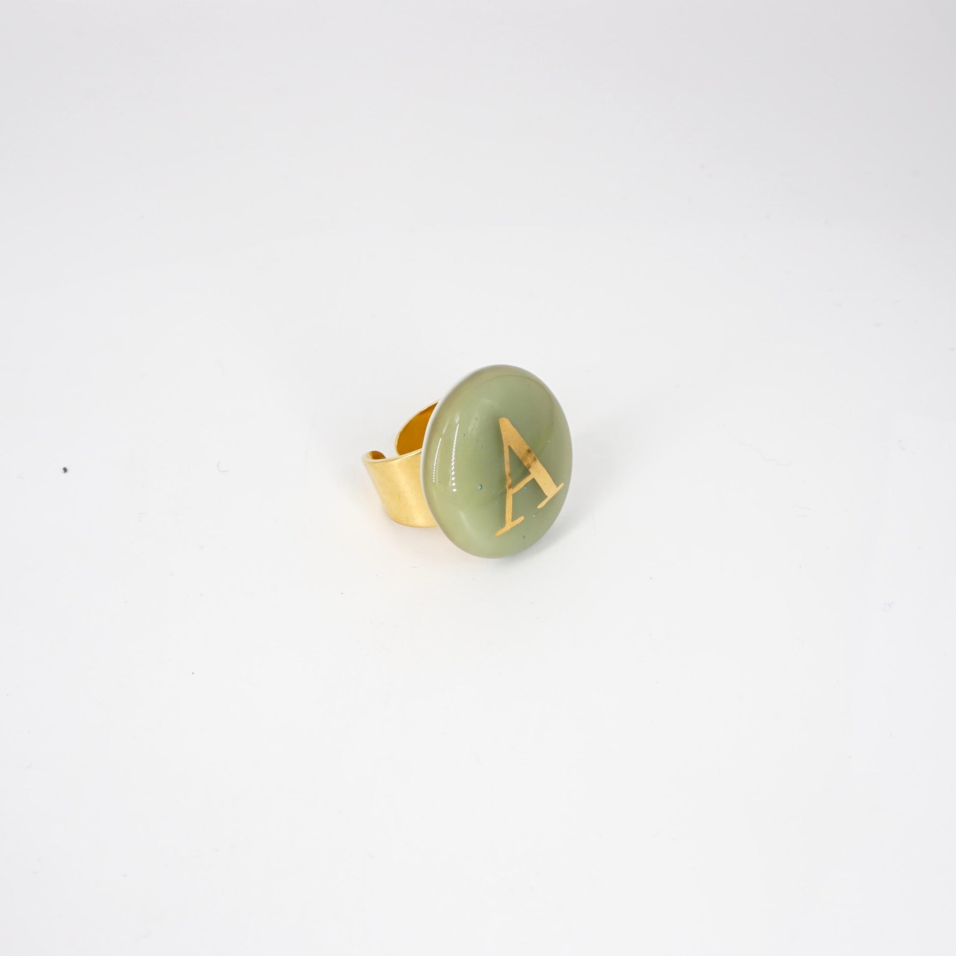 VETRO FUSO ANELLO LETTERAA SABBIA