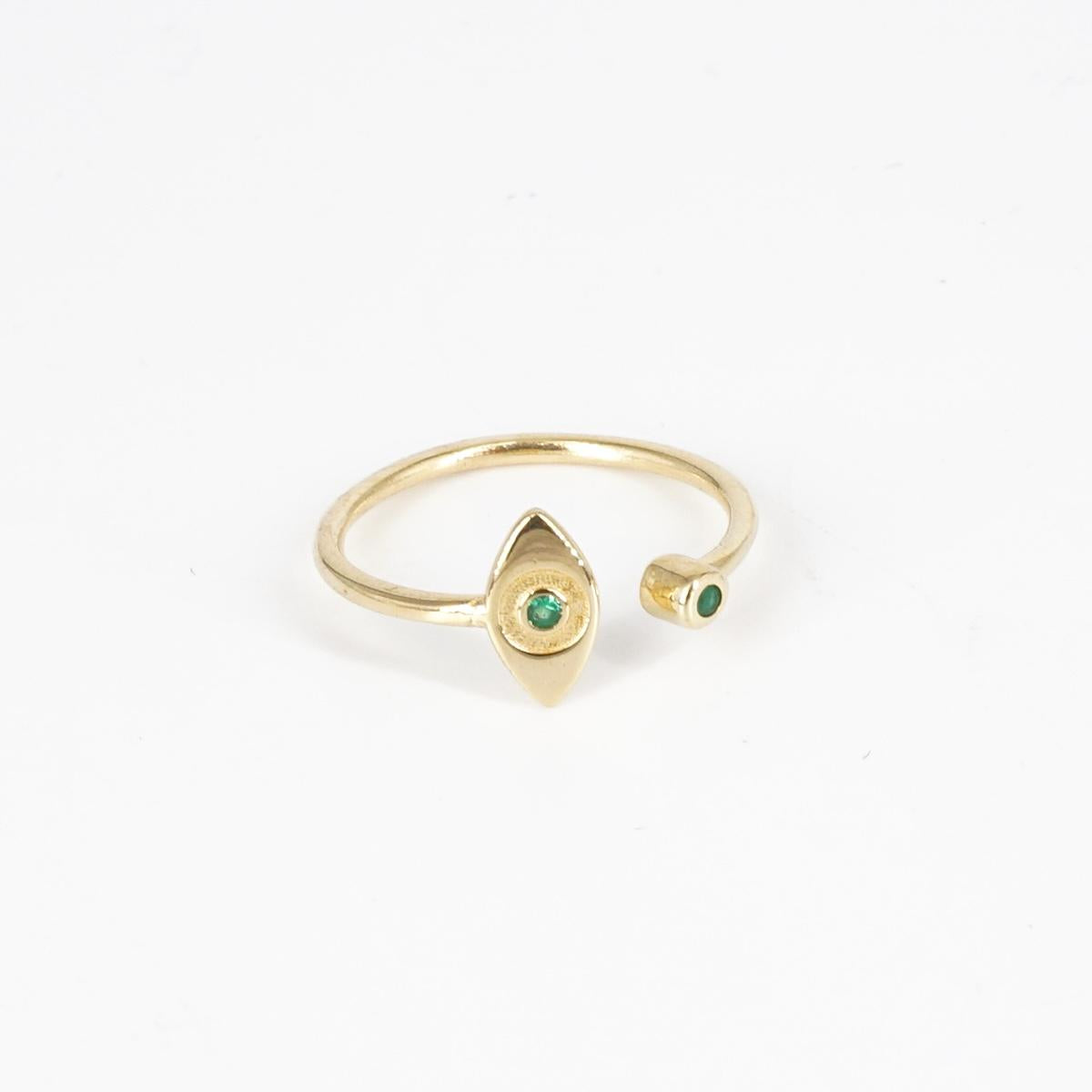 Green eye ring