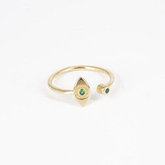 Green eye ring