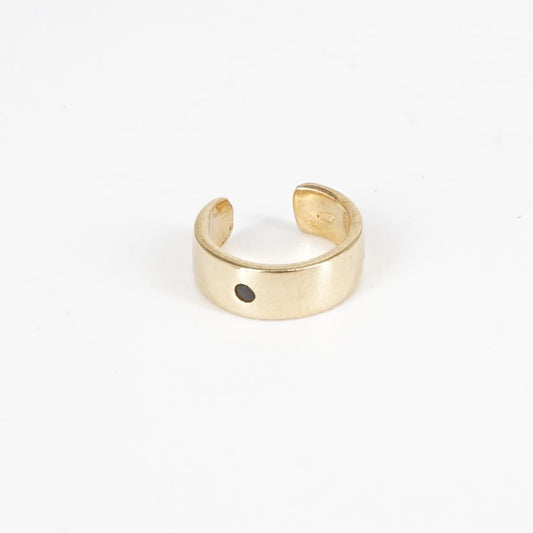 Black stone earcuff