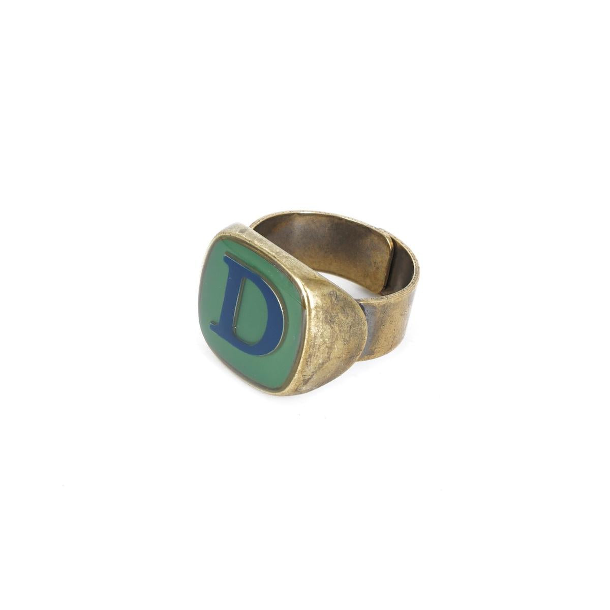 ANELLO LETTERA D VERDE ANELLO LETTERA D VERDE E BLU UNIQUE UNCONVENTIONAL DETAILS 