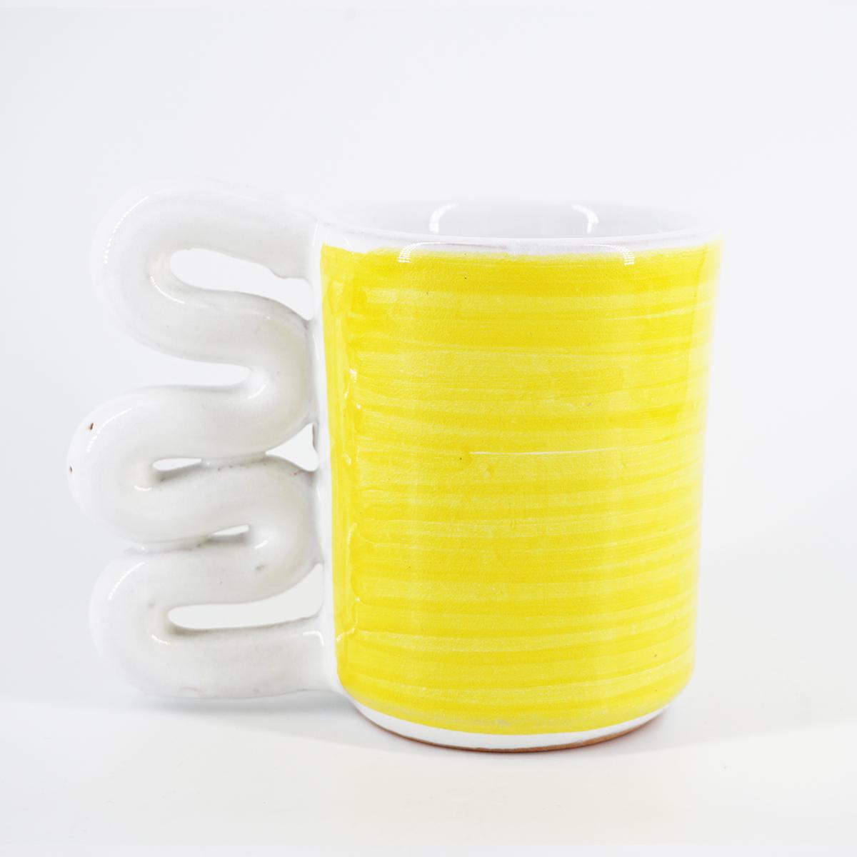 COLORFUL CUPS