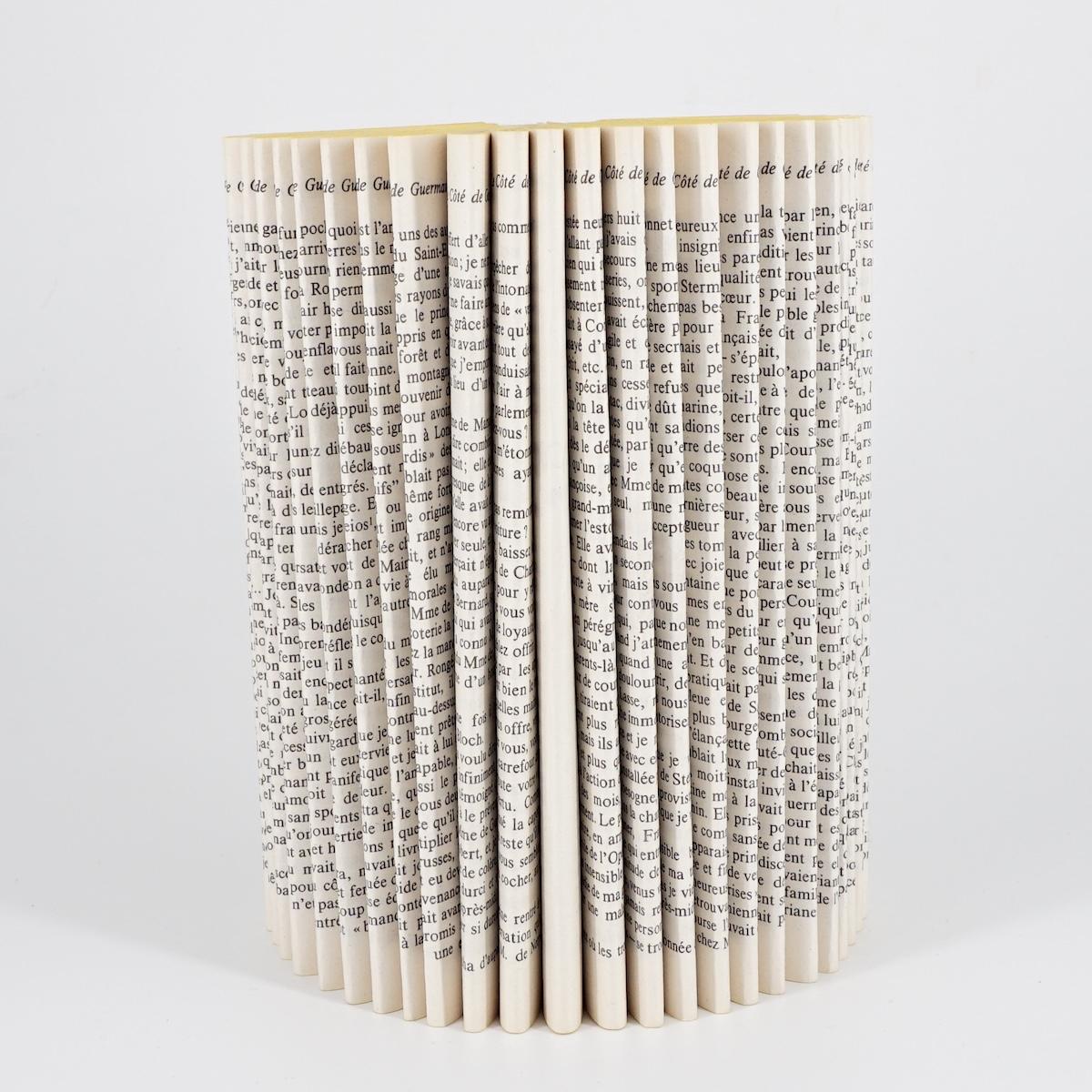 NARKISSO VASO LIBRO SMALLRIGATO