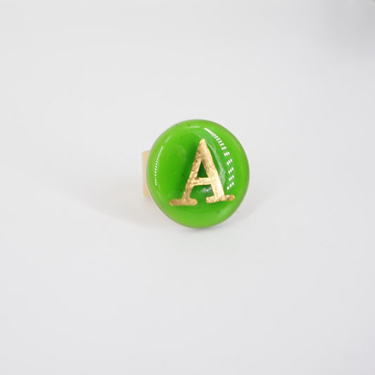 VETRO FUSO ANELLO LETTERAA VERDE