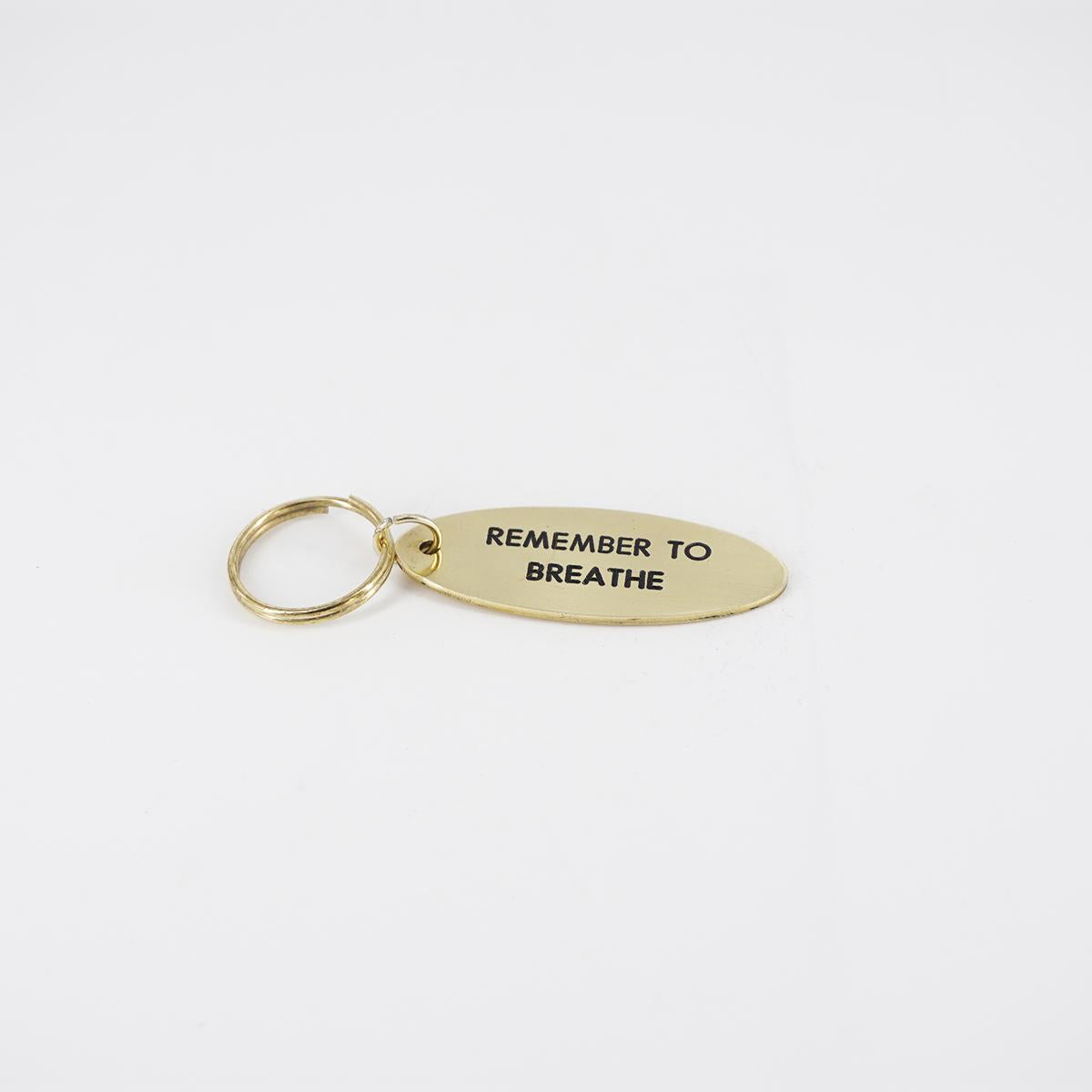 Portachiavi ovale REMEMBER TO BREATHE