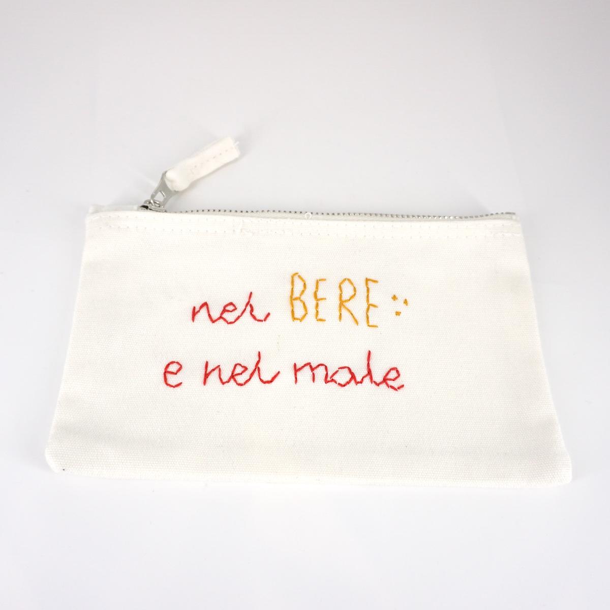 Piattina ricamata NEL BERE E NEL MALE