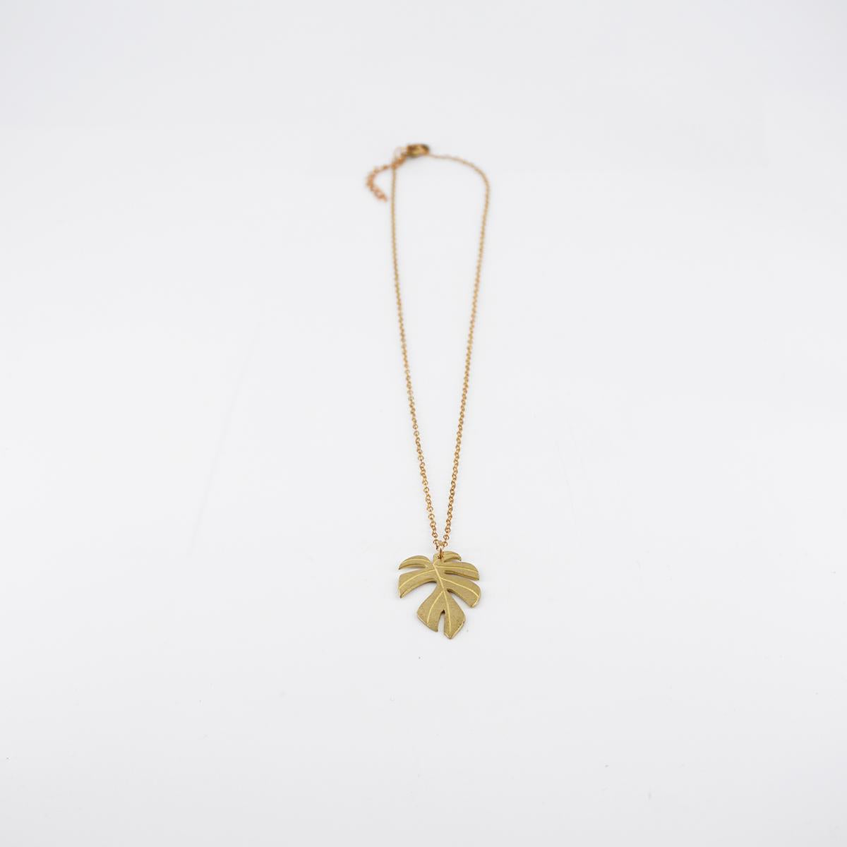Collana tropical Raphidophora
