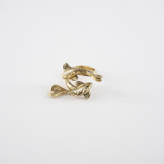 Ring TWO CARPS