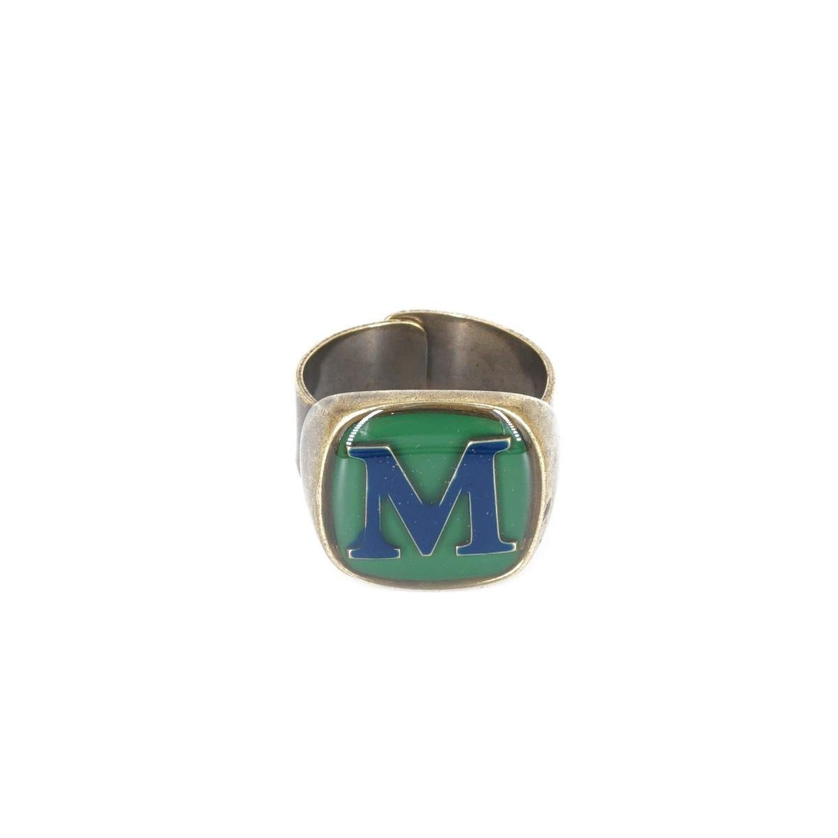 ANELLO LETTERA M VERDE BOSCO ANELLO LETTERA M VERDE BOSCO E BLU UNIQUE UNCONVENTIONAL DETAILS 