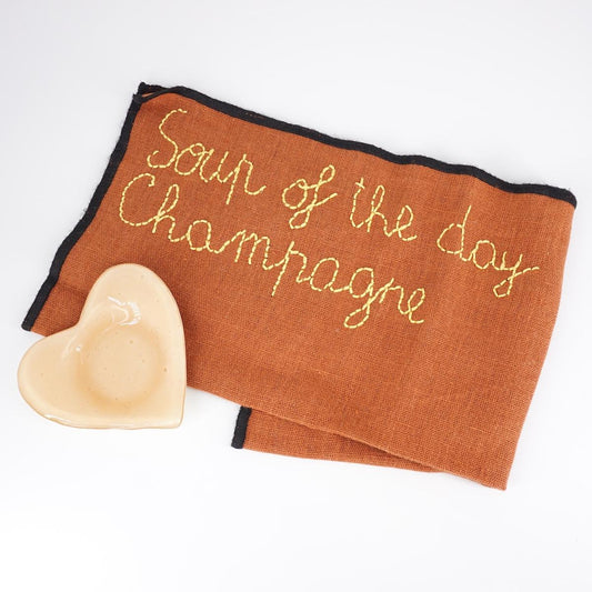 Tovaglietta ricamata SOUP OF THE DAY CHAMPAGNE brick