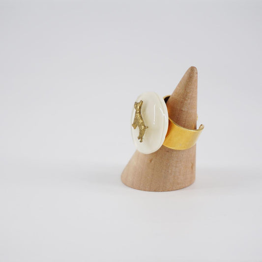 Anello charm CANE AVORIO