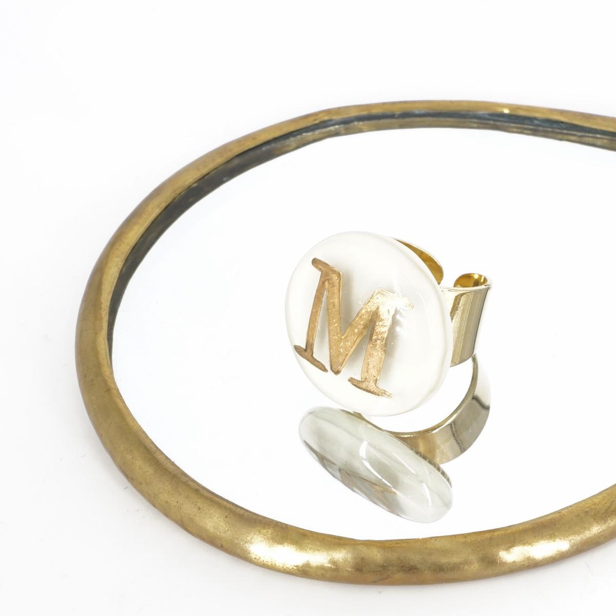 Anello lettera M avorio ANELLO LETTERA M AVORIO VETRO FUSO 