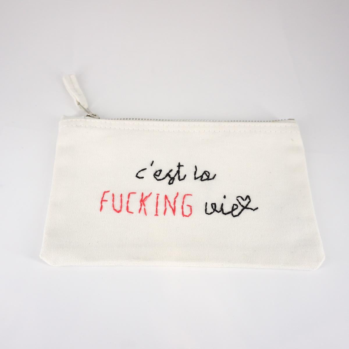 Piattina ricamata C'EST LA FUCKING VIE PIATTINA CEST LA FUCKING VIE TERESA 