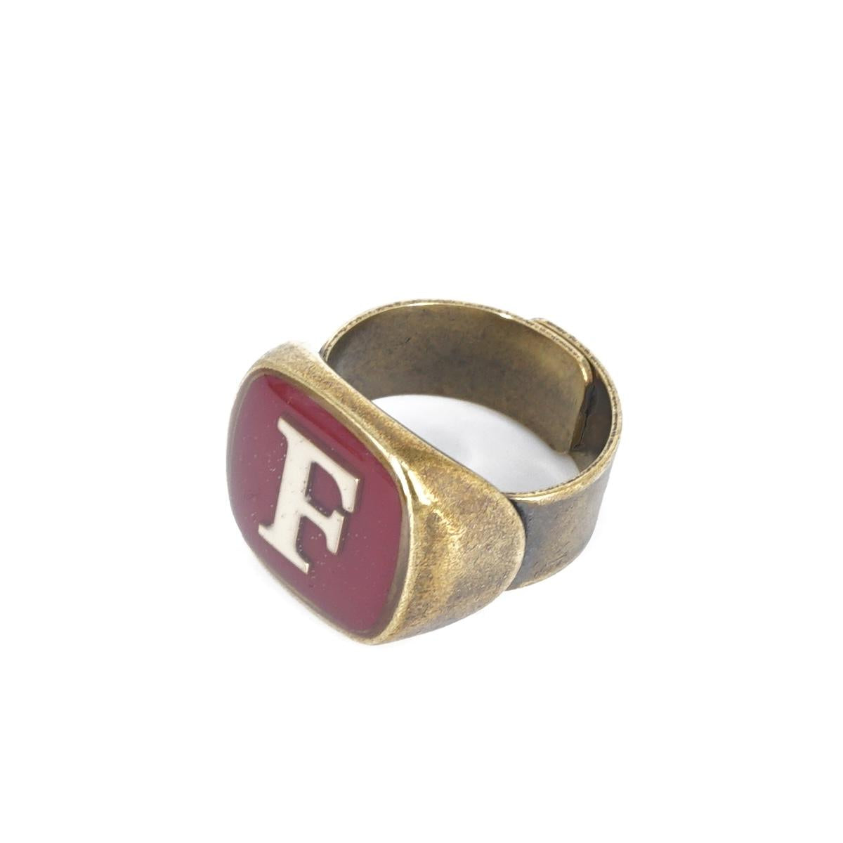 ANELLO LETTERA F BORDEAUX ANELLO LETTERA F BORDEAUX E AVORIO UNIQUE UNCONVENTIONAL DETAILS 
