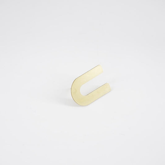 Shiny U nail