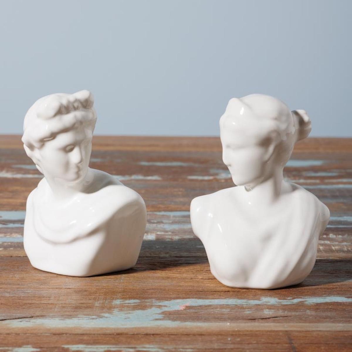 Set sale e pepe STATUE in porcellana