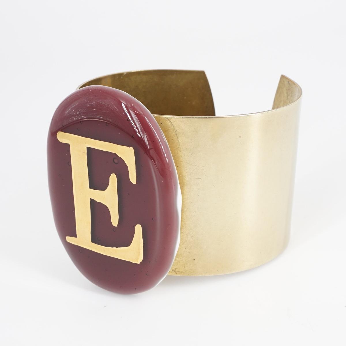 Bracciale fascia lettera E BRACCIALE FASCIA LETTERA E VETRO FUSO 