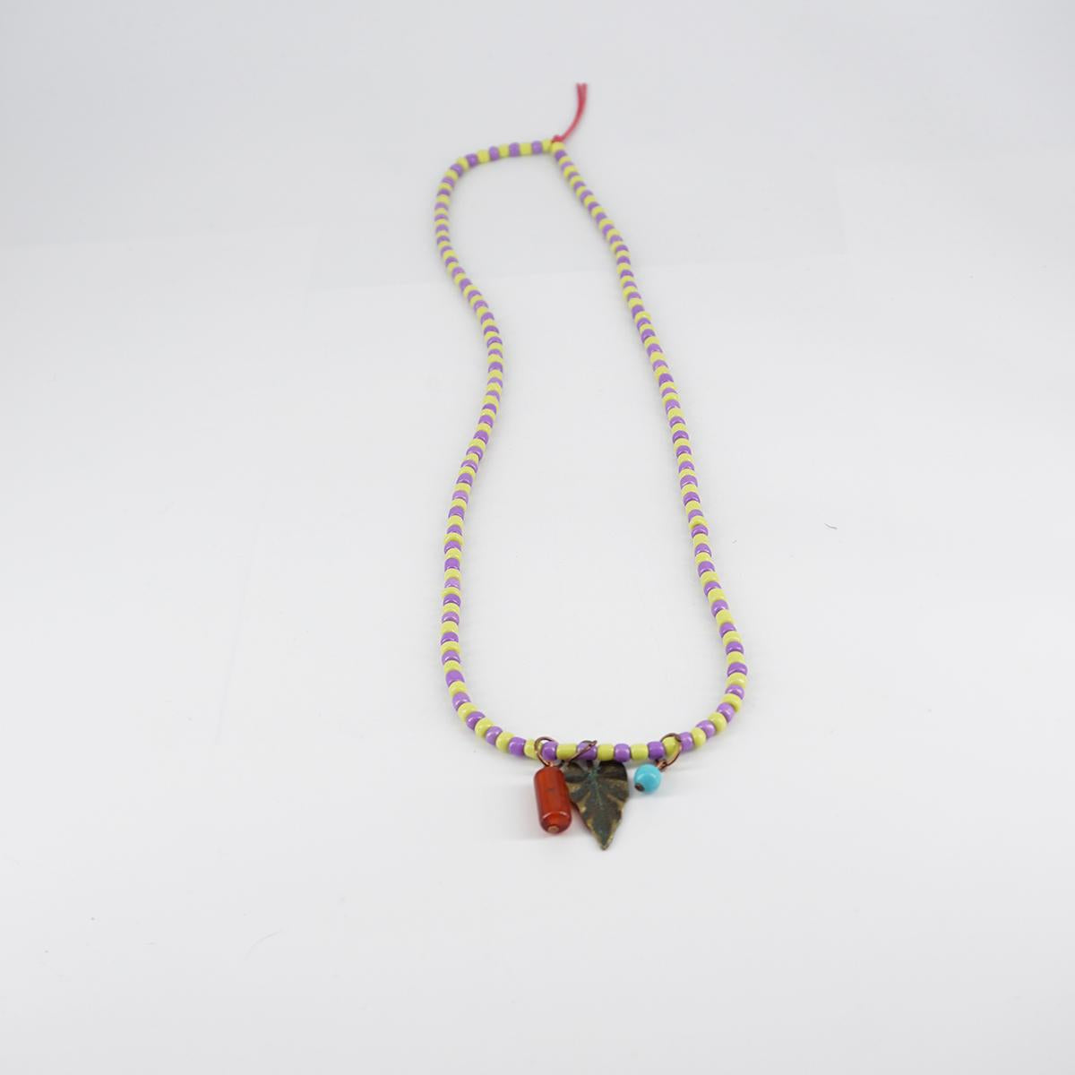 Industria COLLANA MULTICHARMSLILLA/LIME