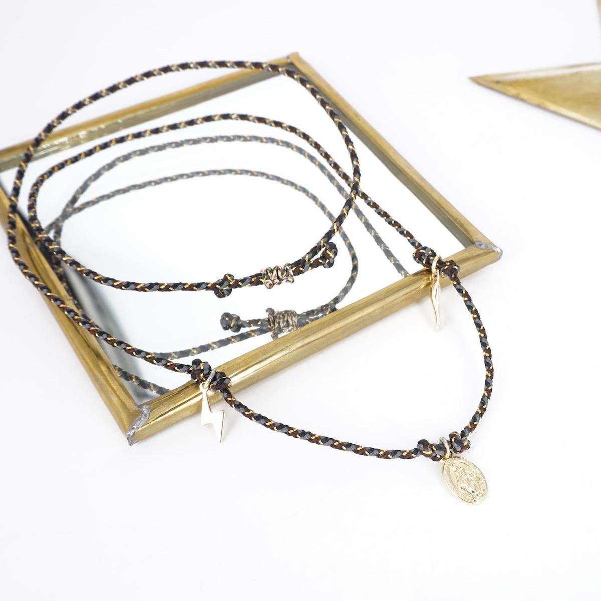 Collana cordino tre charm con MADONNINA ORO COLLANA CORDINO TRE CHARM MADONNA ORO SVEVA 