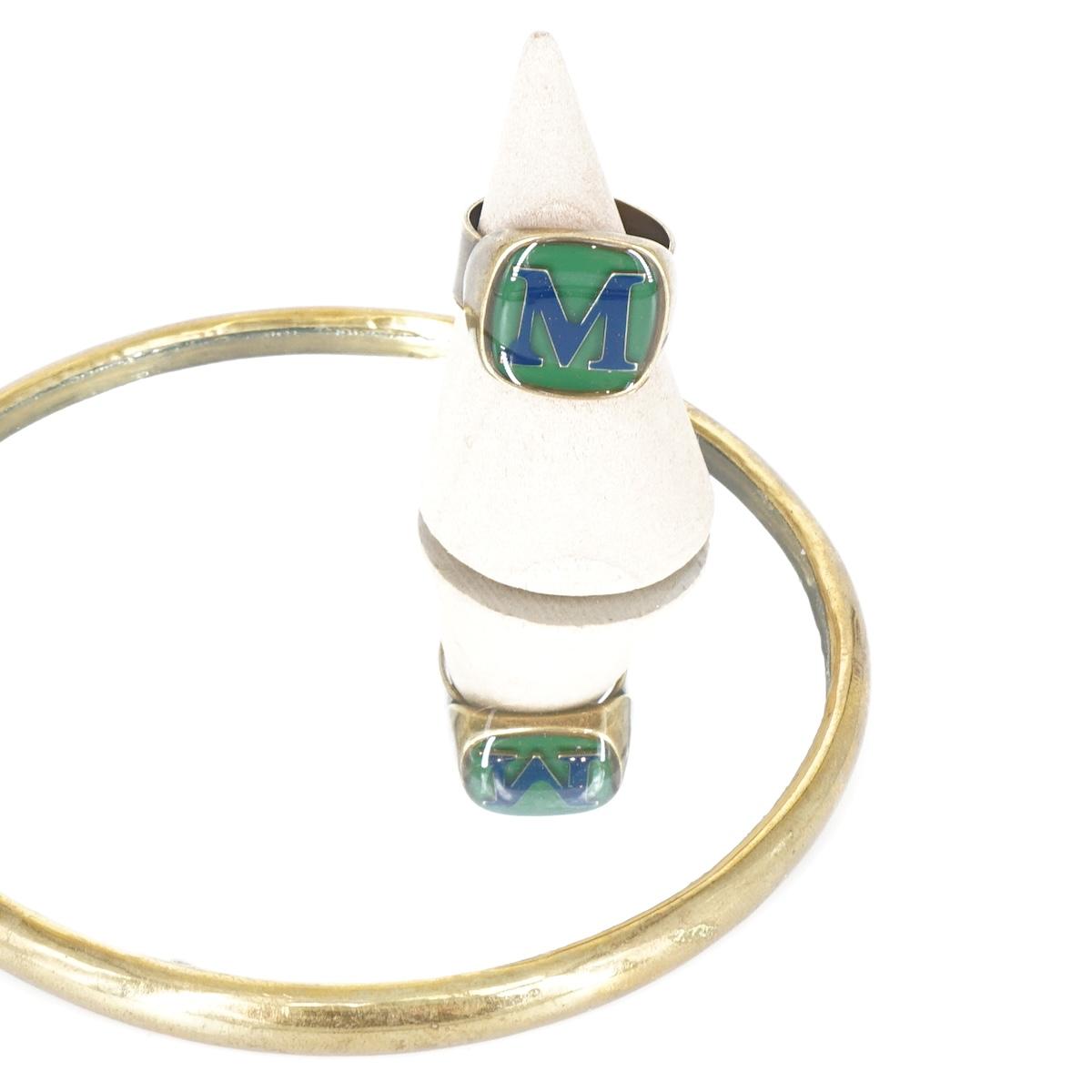 ANELLO LETTERA M VERDE BOSCO ANELLO LETTERA M VERDE BOSCO E BLU UNIQUE UNCONVENTIONAL DETAILS 