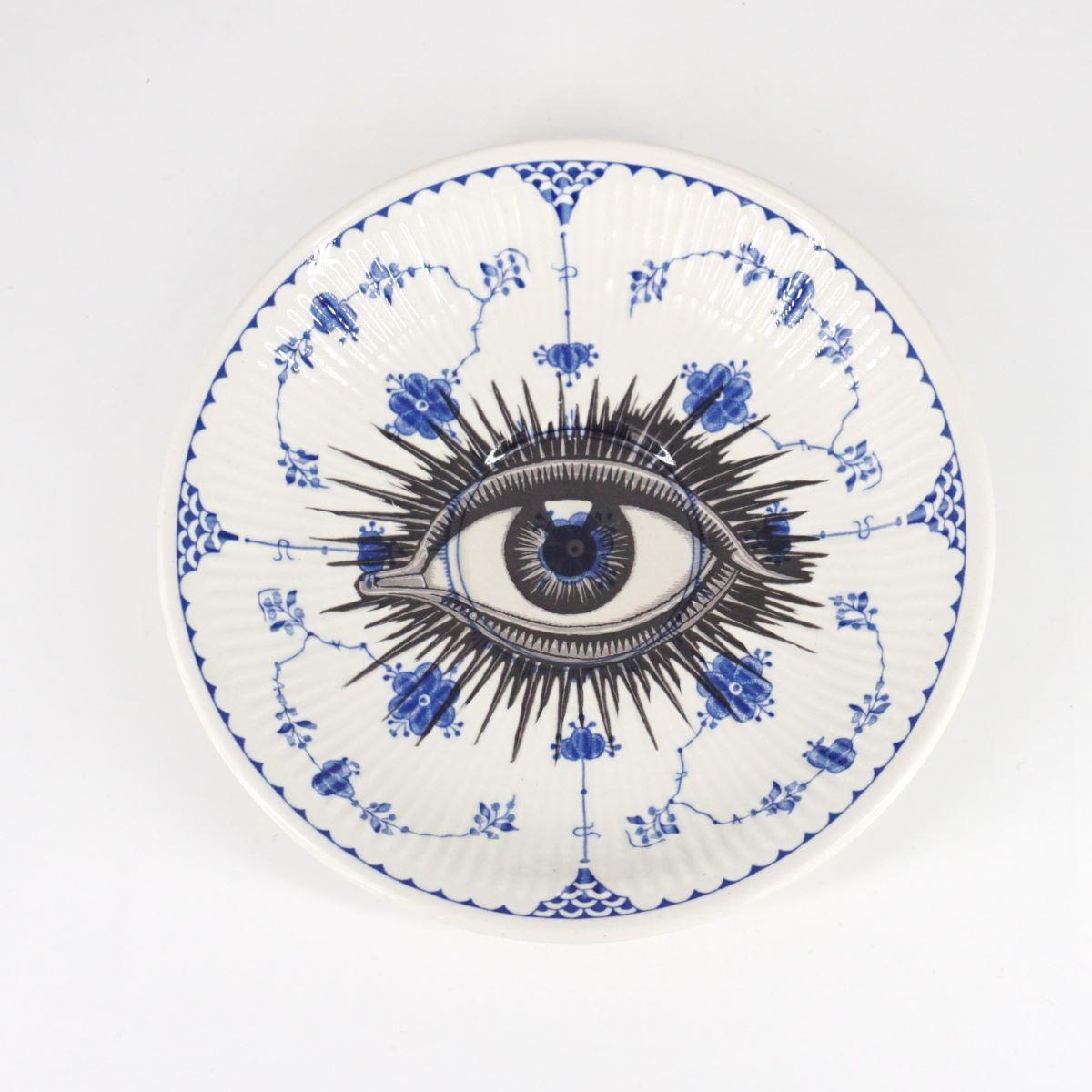 EYE tea plate