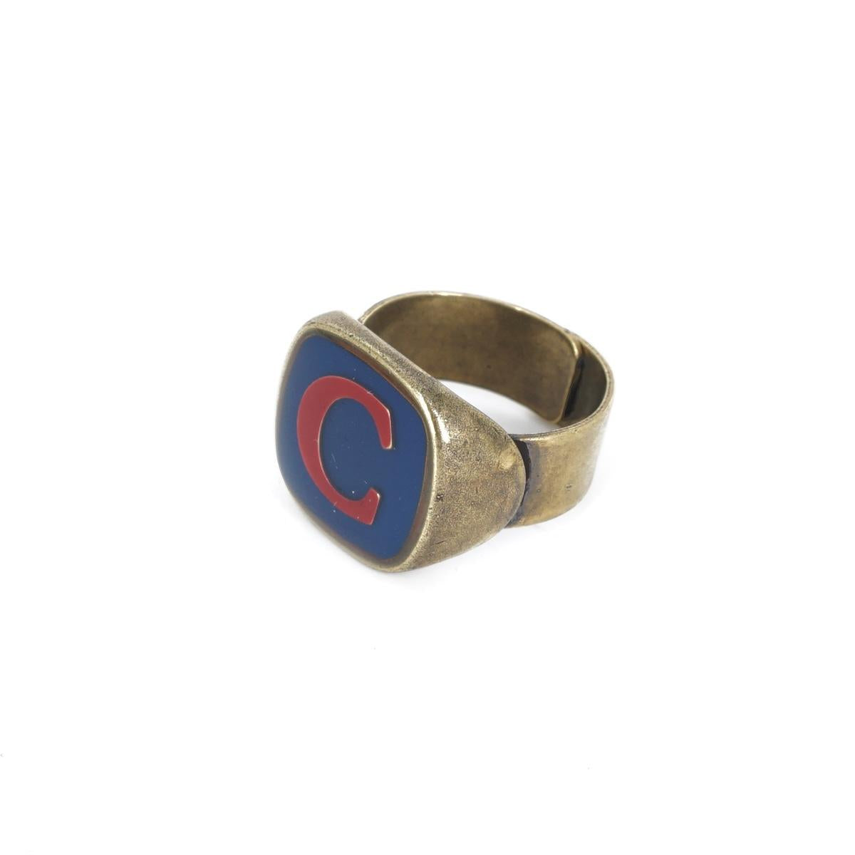 ANELLO LETTERA C BLU ANELLO LETTERA C BLU E ROSSO UNIQUE UNCONVENTIONAL DETAILS 
