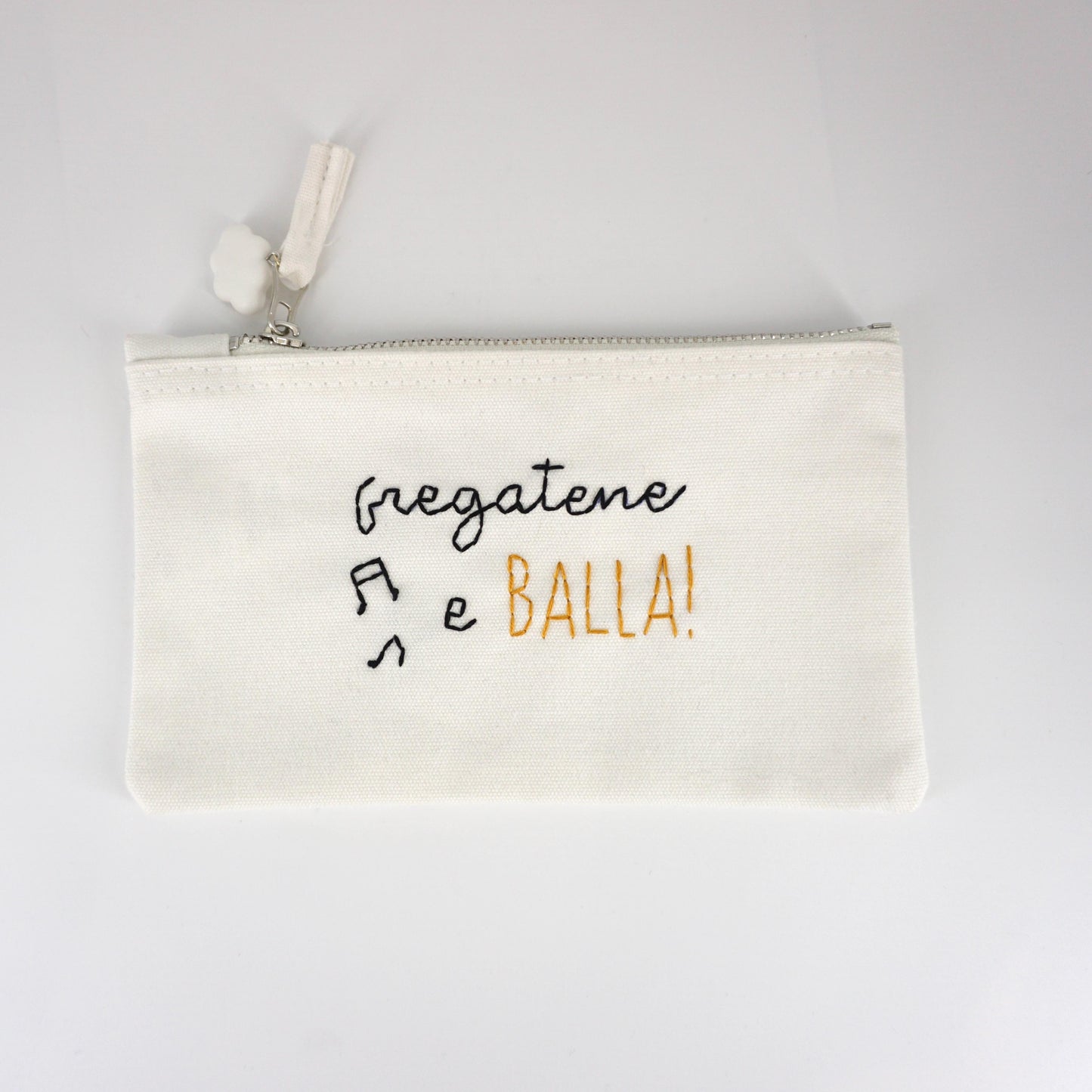 Piattina ricamata FREGATENE E BALLA