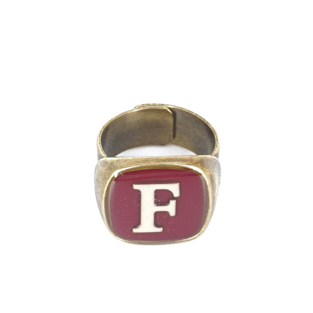 ANELLO LETTERA F BORDEAUX ANELLO LETTERA F BORDEAUX E AVORIO UNIQUE UNCONVENTIONAL DETAILS 