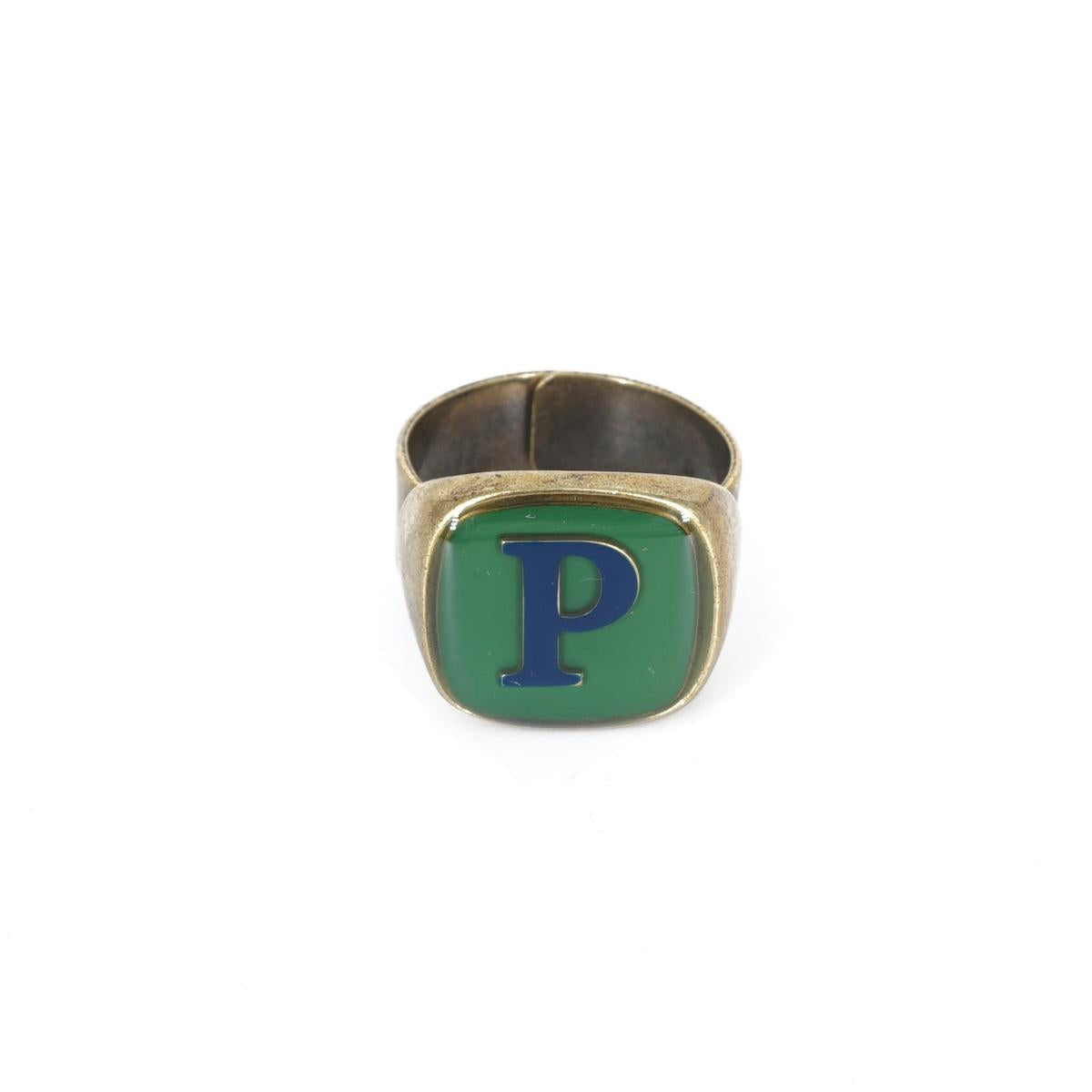 ANELLO LETTERA P VERDE ANELLO LETTERA P VERDE E BLU UNIQUE UNCONVENTIONAL DETAILS 
