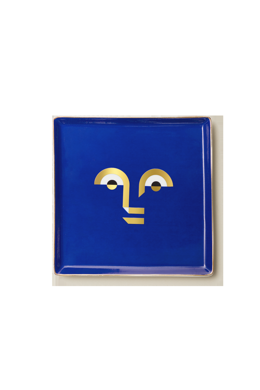 Blue face empty pockets