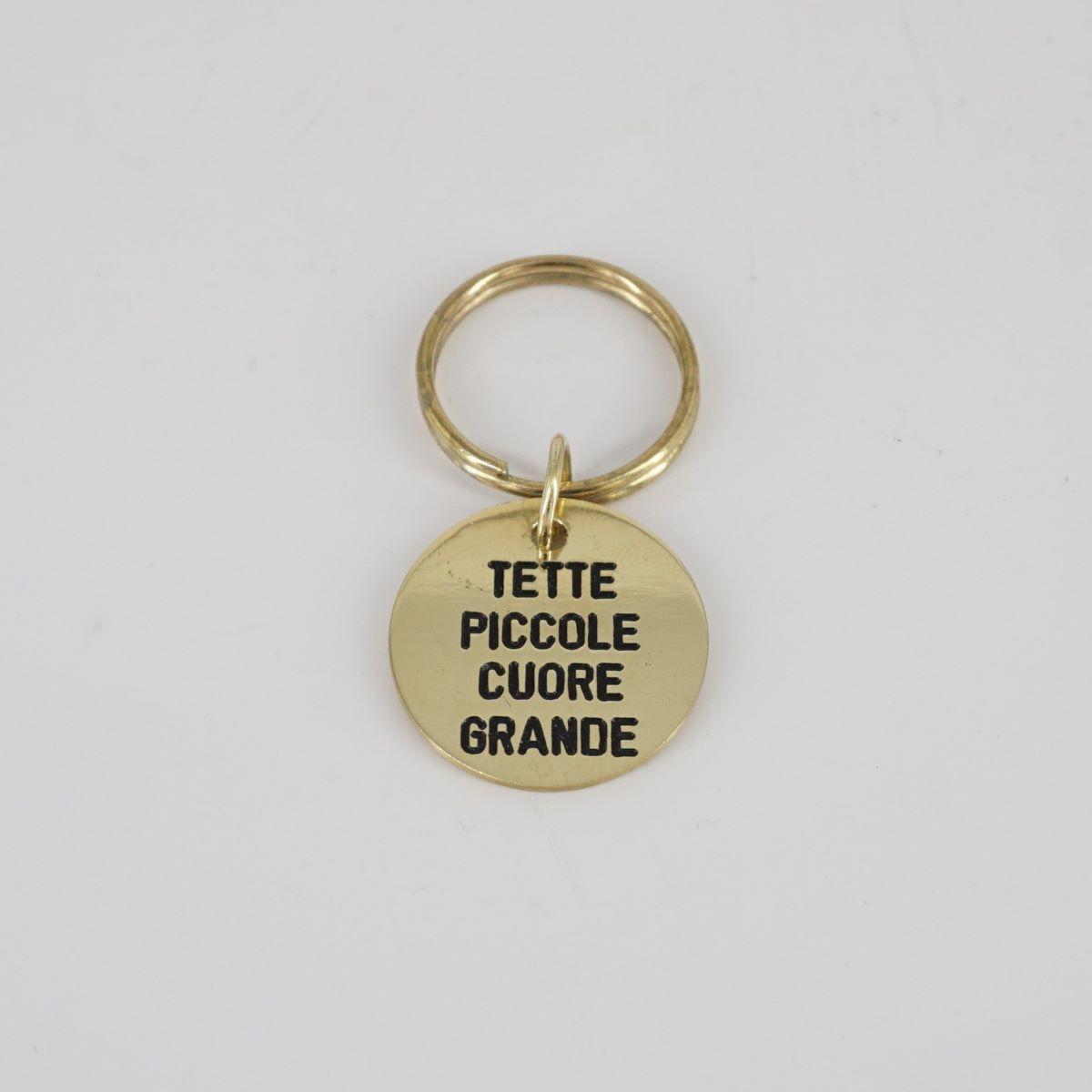 Portachiavi tondo TETTE PICCOLE CUORE GRANDE