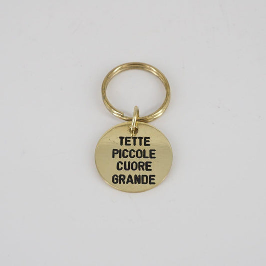 Portachiavi tondo TETTE PICCOLE CUORE GRANDE