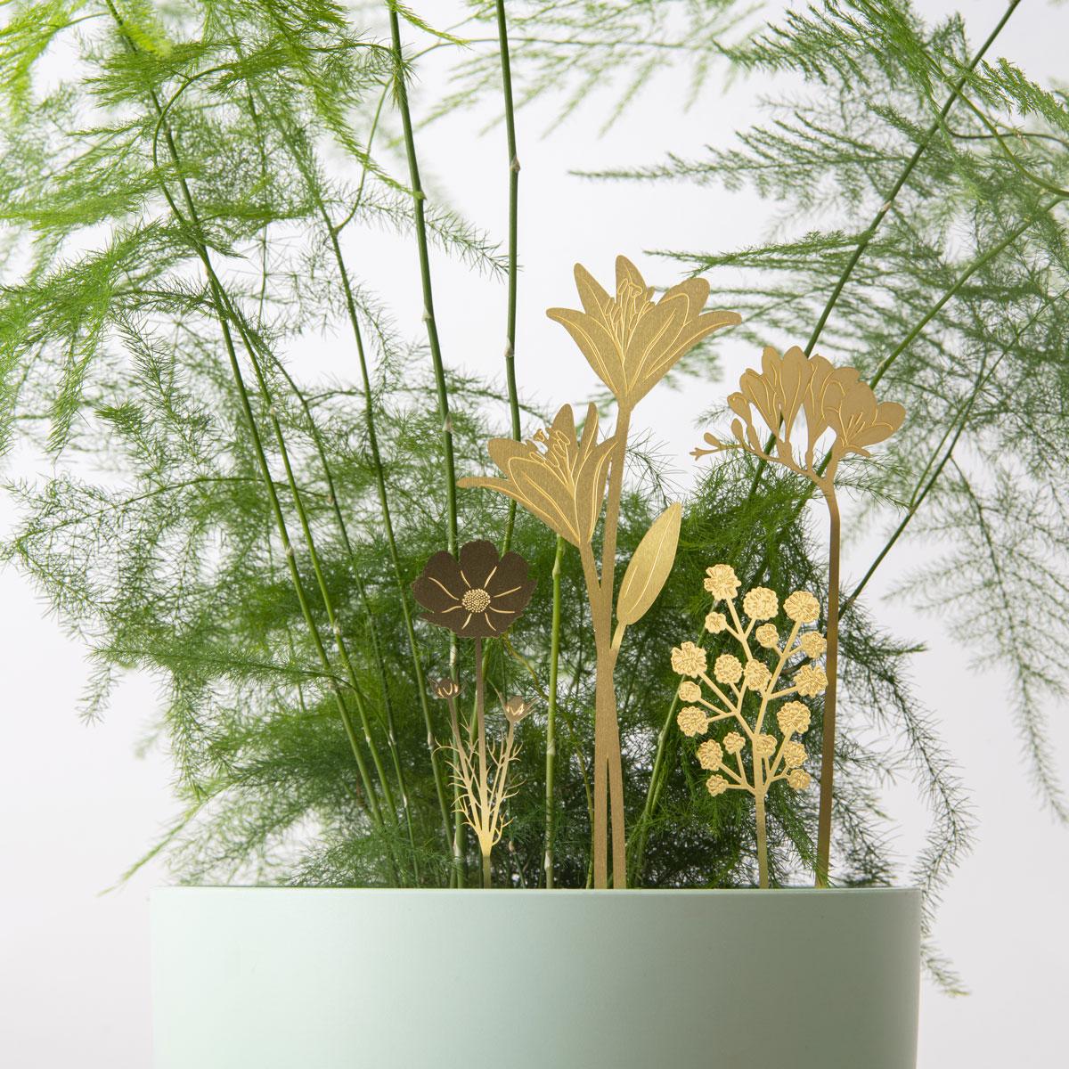 Brass Bouquet Flowers