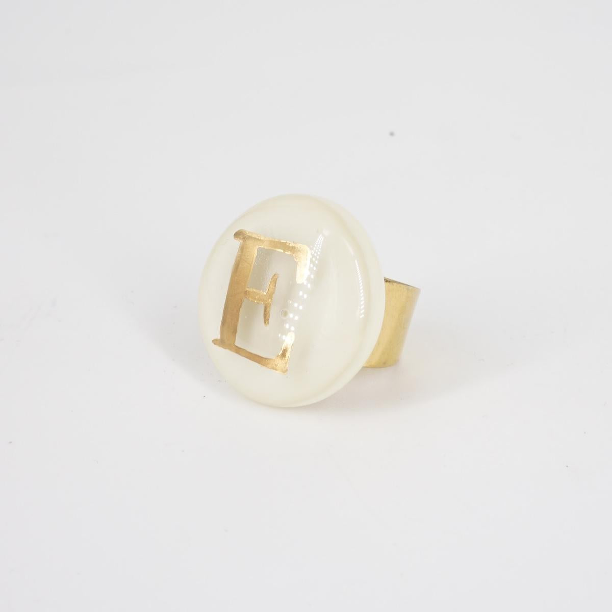 VETRO FUSO ANELLO LETTERAE AVORIO