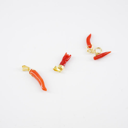 Small CORNETTO charm in coral