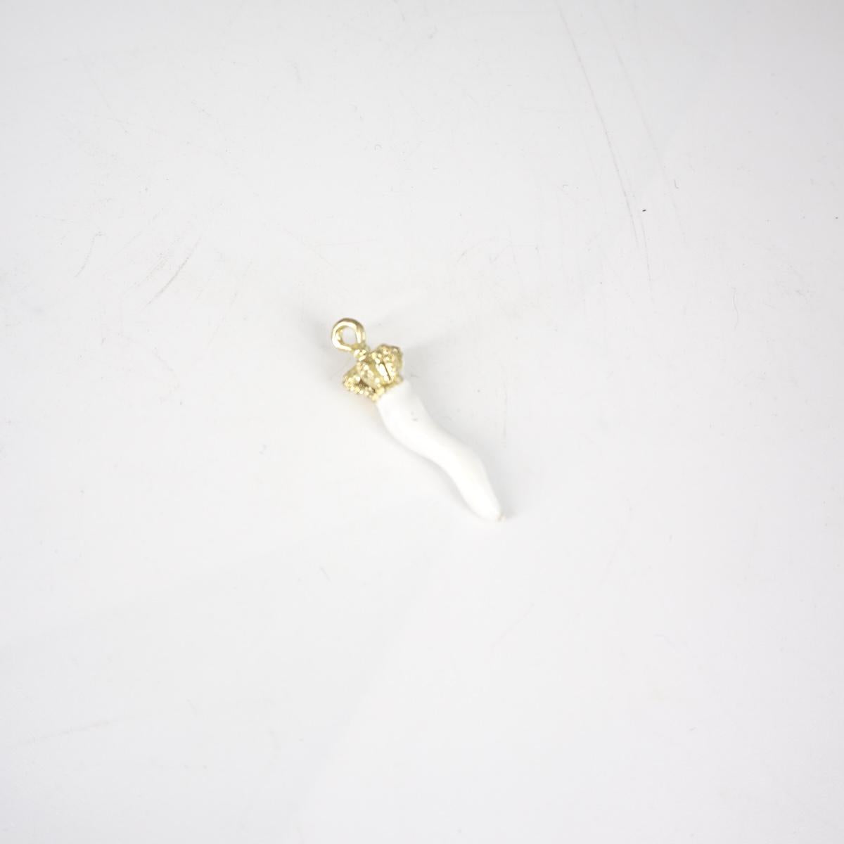 CHARM CORNETTO CON CORONA BIANCO CHARM CORNETTO CON CORONA BIANCO SOPHIE GIOIELLI 