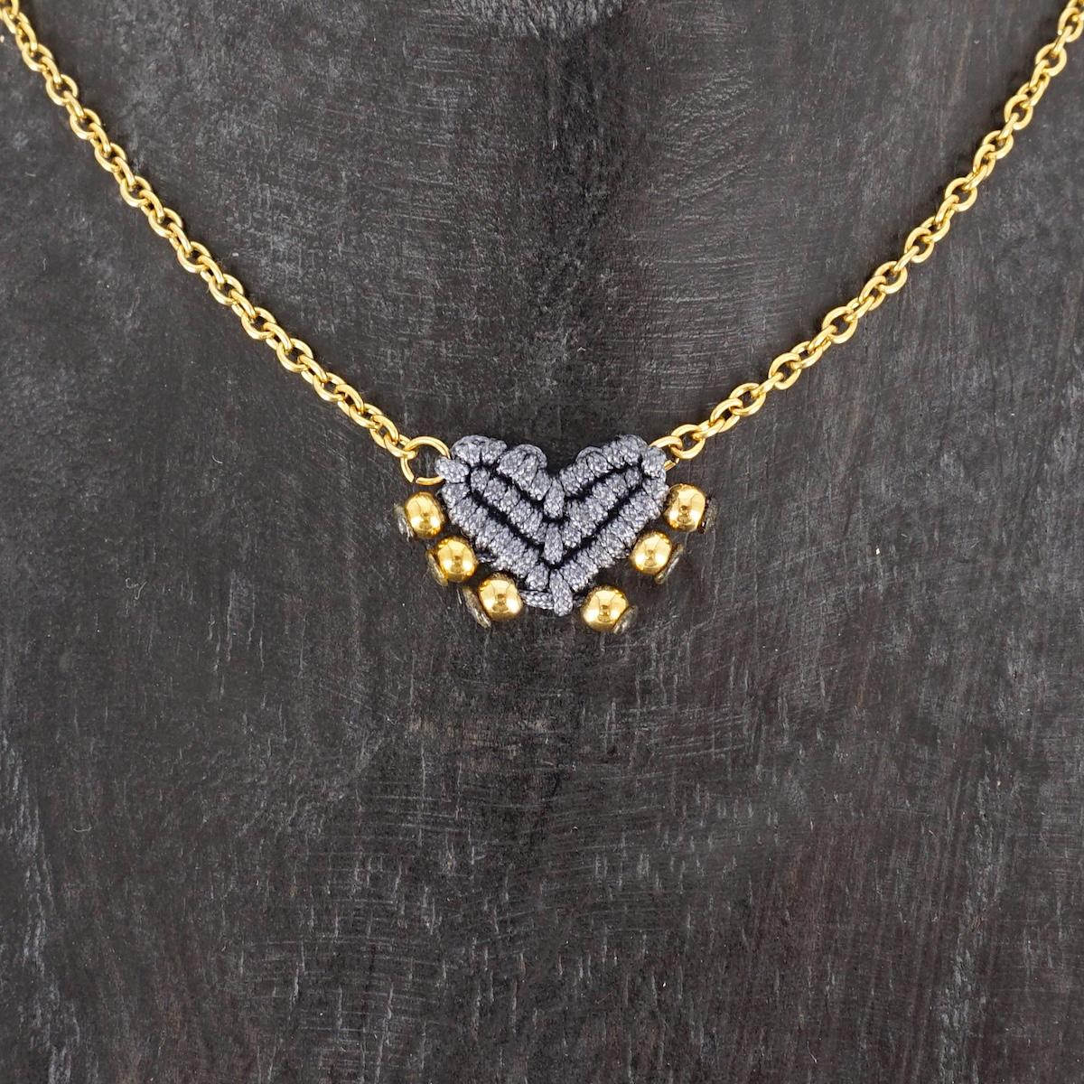 Collana CUORE SACRO borchie GRIGIO COLLANA CUORE SACRO BORCHIE GRIGIO NOMADEA 