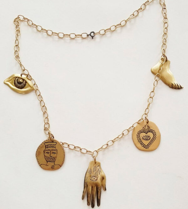 GOLD NECKLACE WITH PENDANTS