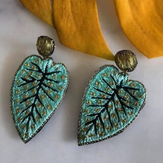 Do you remember the earrings we showed you last week? this is their alternative colour, both versions are perfect for summer!

#home#homedecor#homedecoration#homeinspo#homeinspiration#interior#interiordesign#interiordesigner#design#designer#fornituredesign#forniture#mirrors#mirror#light#lightdesign#lightdesigner#blue#color#colors#powerofcolors